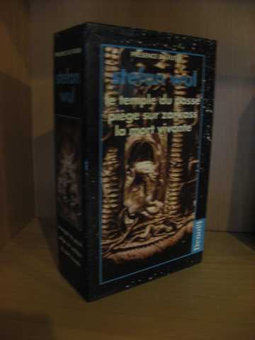 coffret stefan Wul (Le temple du pass� ; Pi�ge sur Zarkass ; La mort vivante)